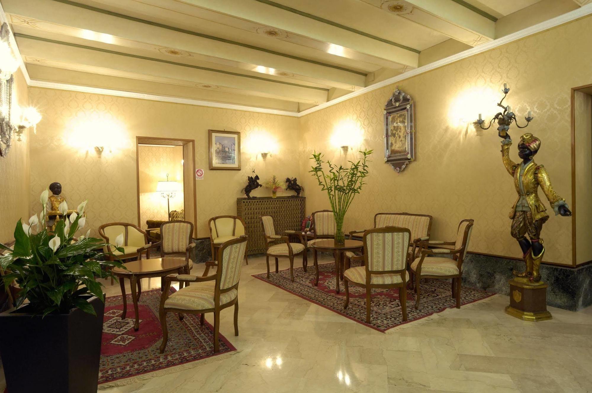 Hotel Basilea Venecia